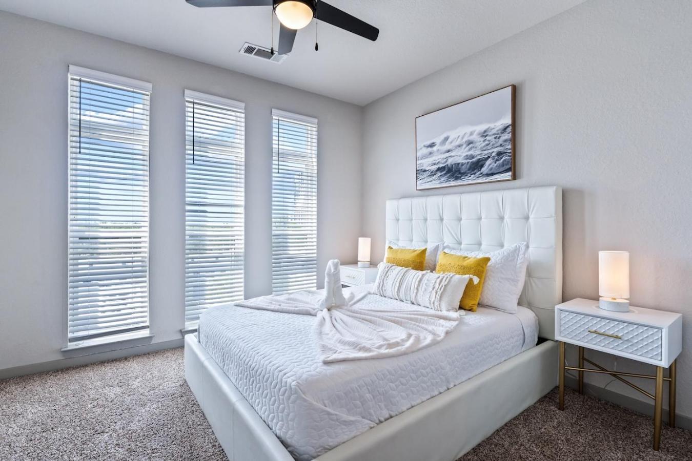 Central Avenue 2 Bed Mins From Tropicana Field St. Petersburg Exteriör bild