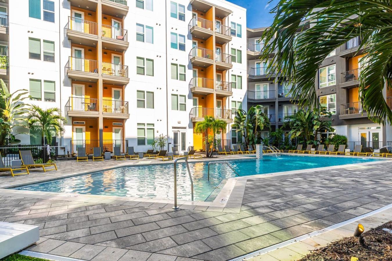 Central Avenue 2 Bed Mins From Tropicana Field St. Petersburg Exteriör bild